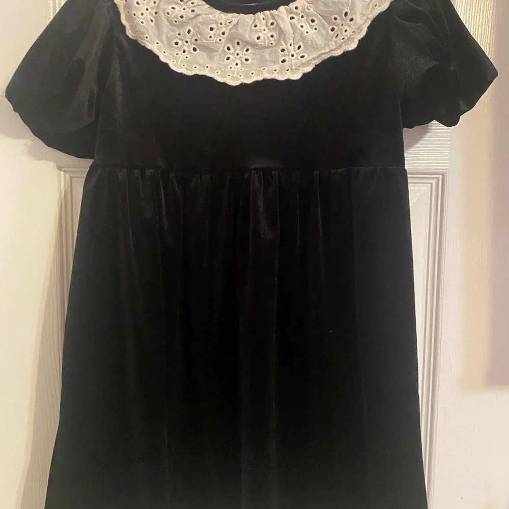 Zara Velvet Dress‎